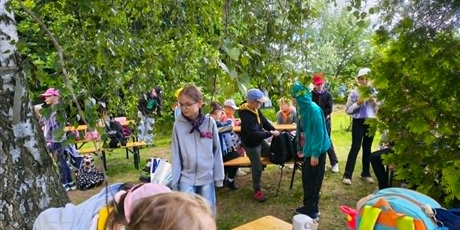 Powiększ grafikę: polkolonie-letnie-w-naszej-szkole-708738.jpg
