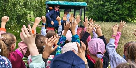 Powiększ grafikę: polkolonie-letnie-w-naszej-szkole-708775.jpg