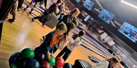 Powiększ grafikę: polkolonie-zimowe-w-naszej-szkole-672324.jpg