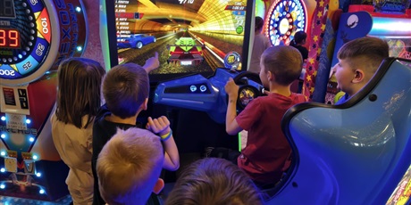 Powiększ grafikę: polkolonie-zimowe-w-naszej-szkole-672333.jpg