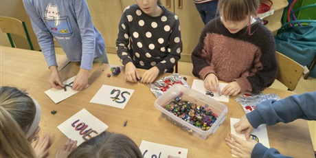 Powiększ grafikę: polkolonie-zimowe-w-naszej-szkole-672334.jpg