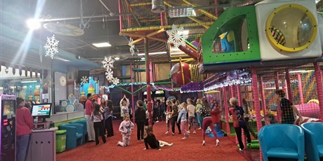 Powiększ grafikę: polkolonie-zimowe-w-naszej-szkole-672364.jpg