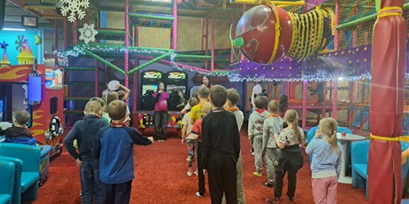 Powiększ grafikę: polkolonie-zimowe-w-naszej-szkole-672367.jpg