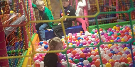 Powiększ grafikę: polkolonie-zimowe-w-naszej-szkole-672372.jpg