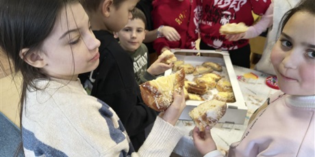 Powiększ grafikę: polkolonie-zimowe-w-naszej-szkole-672388.jpg