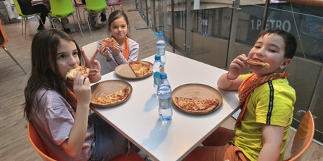 Powiększ grafikę: polkolonie-zimowe-w-naszej-szkole-672404.jpg