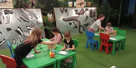 Powiększ grafikę: polkolonie-zimowe-w-naszej-szkole-672414.jpg