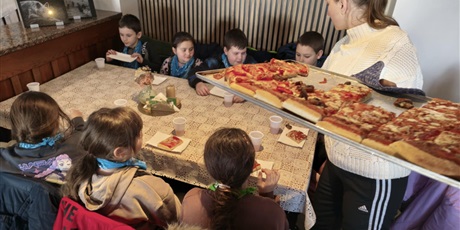 Powiększ grafikę: polkolonie-zimowe-w-naszej-szkole-672446.jpg