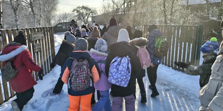 Powiększ grafikę: polkolonie-zimowe-w-naszej-szkole-672452.jpg
