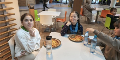 Powiększ grafikę: polkolonie-zimowe-w-naszej-szkole-672460.jpg