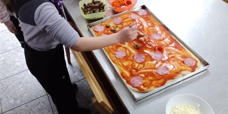 Powiększ grafikę: polkolonie-zimowe-w-naszej-szkole-672484.jpg