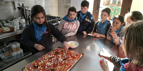 Powiększ grafikę: polkolonie-zimowe-w-naszej-szkole-672487.jpg