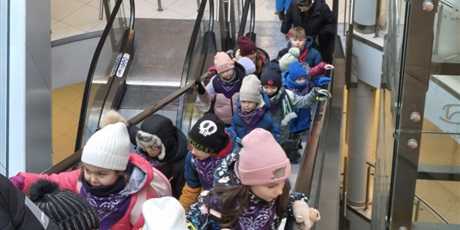 Powiększ grafikę: polkolonie-zimowe-w-naszej-szkole-672508.jpg