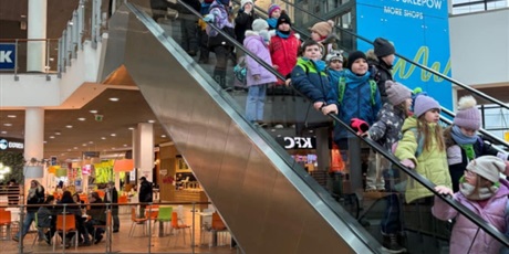 Powiększ grafikę: polkolonie-zimowe-w-naszej-szkole-672516.jpg