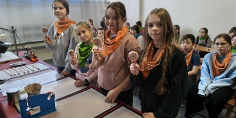 Powiększ grafikę: polkolonie-zimowe-w-naszej-szkole-672517.jpg