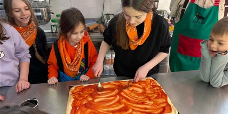 Powiększ grafikę: polkolonie-zimowe-w-naszej-szkole-672534.jpg