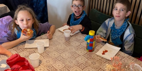 Powiększ grafikę: polkolonie-zimowe-w-naszej-szkole-672546.jpg