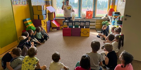 Powiększ grafikę: program-edukacyjny-czyste-miasto-gdansk-edukacja-segregacja-w-grupach-0-557281.jpg