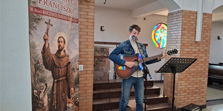 Powiększ grafikę: rekolekcje-wielkopostne-680590.jpg