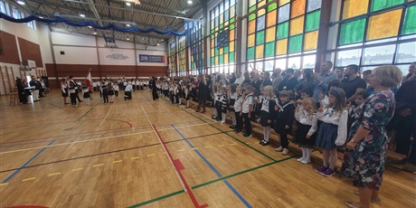 Powiększ grafikę: Dzieci ślubują uroczyście