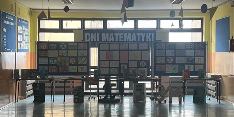 Powiększ grafikę: swieto-matematyki-683886.jpg