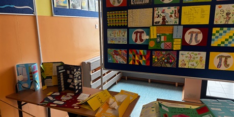 Powiększ grafikę: swieto-matematyki-683896.jpg