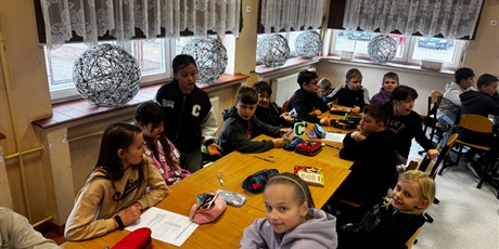 Powiększ grafikę: swieto-matematyki-683905.jpg