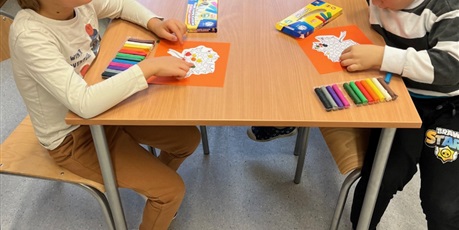 Powiększ grafikę: teatrzyk-kamishibai-w-bibliotece-651956.jpg