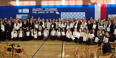 Uroczystość wręczenia nauczycielom Aktów dyplomowania