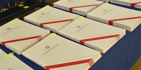 Powiększ grafikę: uroczystosc-wreczenia-aktow-dyplomowania-nauczycielom-660405.jpg