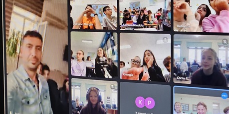 Powiększ grafikę: videoconference-477383.jpg