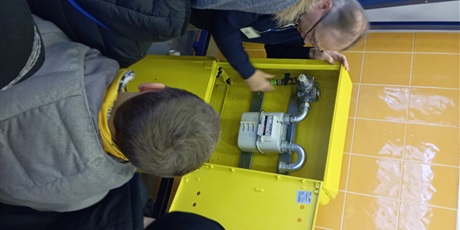 Powiększ grafikę: warsztaty-ekologiczne-pt-gaz-ziemny-blekitne-paliwo-666998.jpg