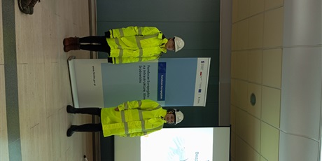 Powiększ grafikę: warsztaty-ekologiczne-pt-gaz-ziemny-blekitne-paliwo-666999.jpg