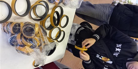 Powiększ grafikę: warsztaty-ekologiczne-pt-gaz-ziemny-blekitne-paliwo-667001.jpg