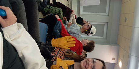 Powiększ grafikę: warsztaty-ekologiczne-pt-gaz-ziemny-blekitne-paliwo-667006.jpg