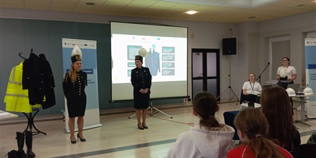 Powiększ grafikę: warsztaty-ekologiczne-pt-gaz-ziemny-blekitne-paliwo-667013.jpg