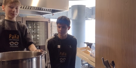 Powiększ grafikę: warsztaty-profilaktyczne-klasy-8b-i-8hd-676933.jpg