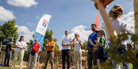 Powiększ grafikę: x-miejski-mikrolas-w-naszej-szkole-695074.jpg